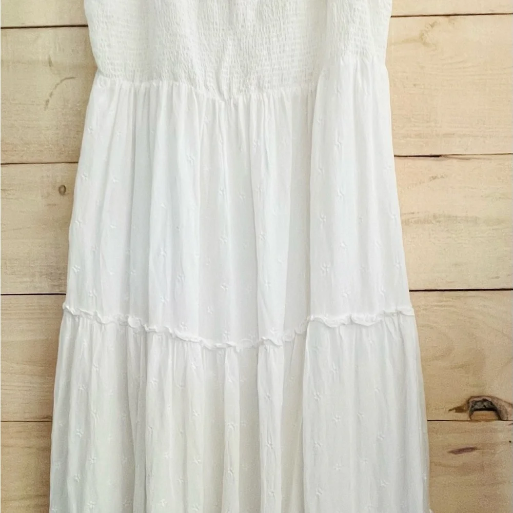 Old Navy White Eyelet Ruffled Smocked Bodice Sleeveless Maxi Sundress 2XL - Picture 2 of 5